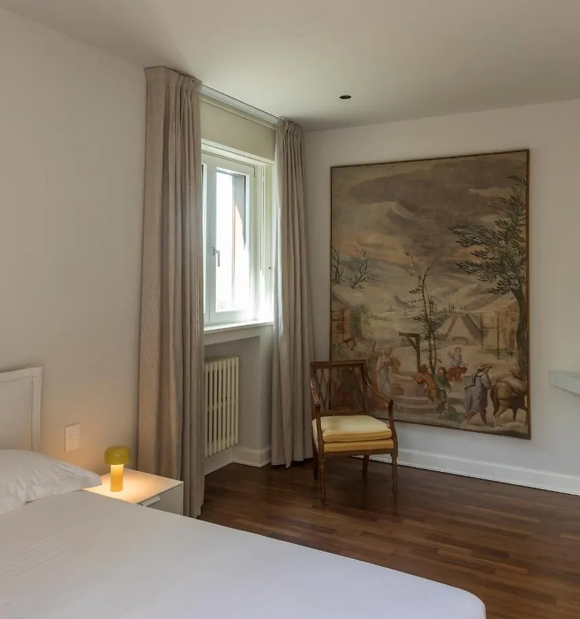 Villa Giustiniani Sirmione Italia